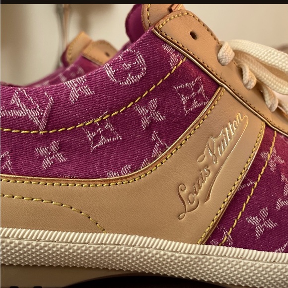 Louis Vuitton magenta monogram denim and leather - Picture 1 of 4